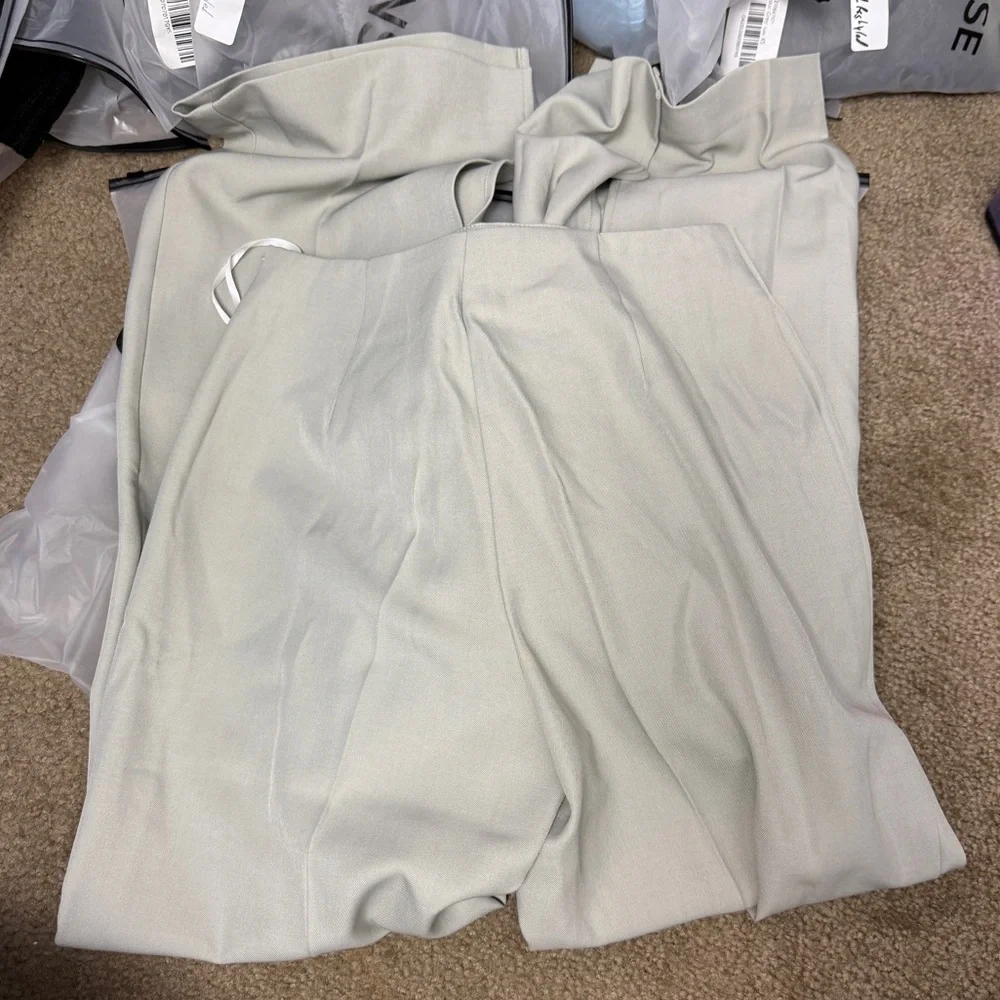 Commense Grey Button Split Sleeveless Pants Set - Picture 8 of 13